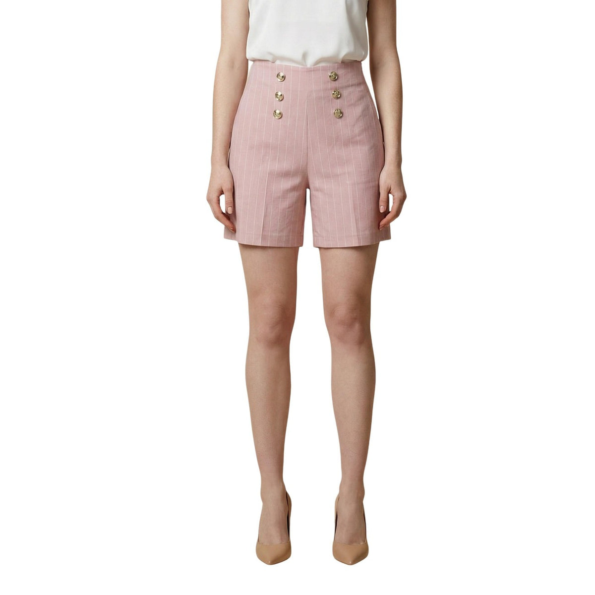 Artigli Bermuda rosa Gessati; shorts sartoriali a vita alta con bottoni gioiello. Tessuto tecnico stretch, stile contemporaneo e finiture di alta qualità. Vista frontale