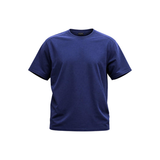 T-shirt Blu marine Hydra Clothing; 100% Cotone. Girocollo a costine, maniche corte, vestibilità regular. Leggera, traspirante e versatile. L'elemento base fondamentale per ogni outfit maschile. Vista Stesa frontale