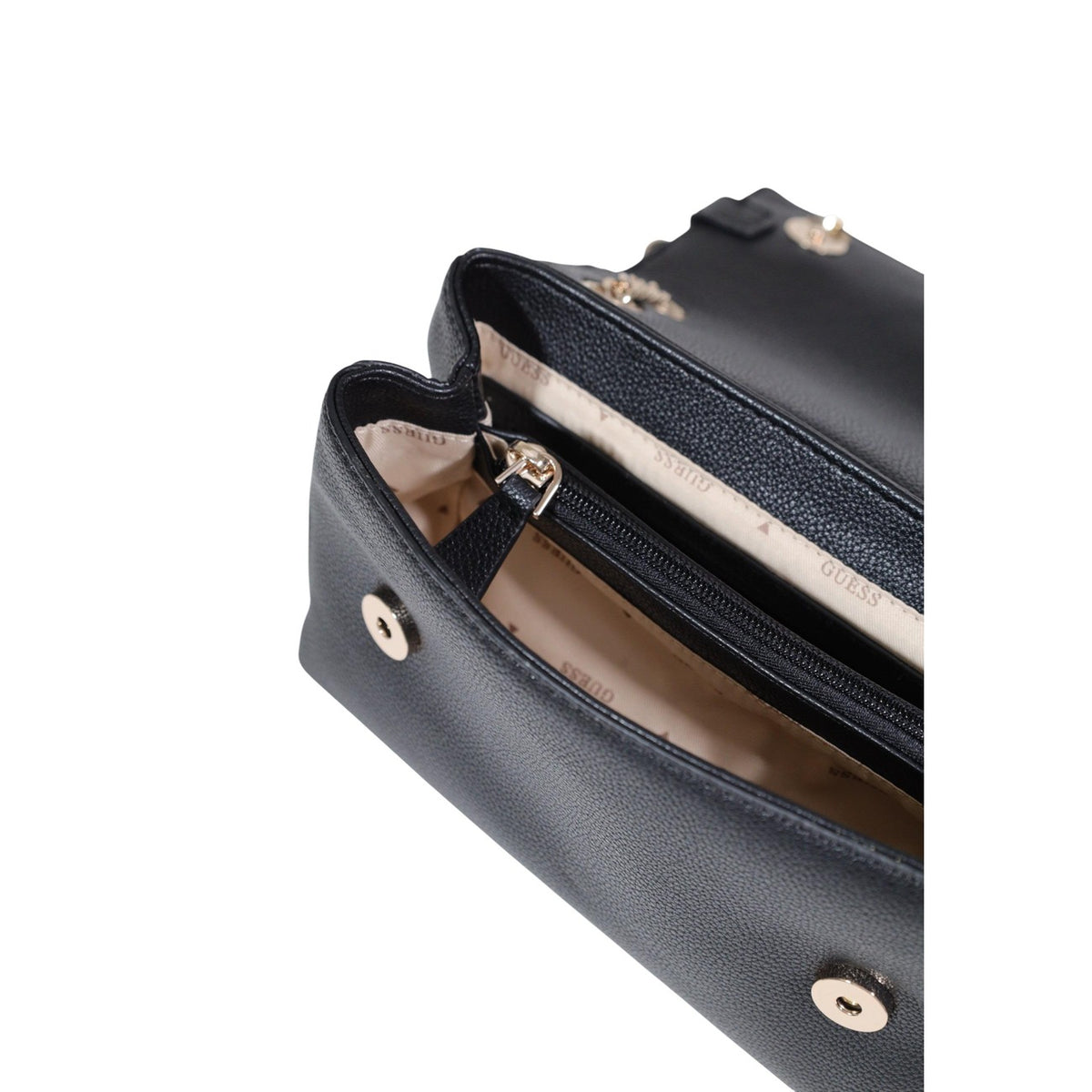 Borsa Guess Yesba Convertible Xbody; 100% Poliuretano. Chiusura con patta e fibbia, dettagli metallici, tracolla removibile. Borsa media elegante, versatile e sicura. Colore nero. Vista frontale Apertura