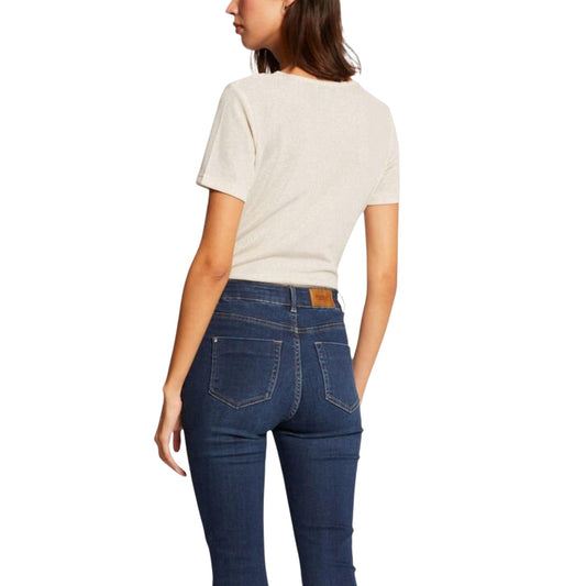 T-shirt Morgan De Toi Beige; 100% Poliestere. Tessuto leggero e fluido, girocollo, maniche corte. Resistente alle pieghe, ideale per outfit casual-chic e viaggi. Vista posteriore