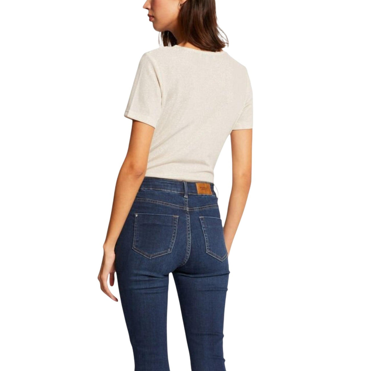 T-shirt Morgan De Toi Beige; 100% Poliestere. Tessuto leggero e fluido, girocollo, maniche corte. Resistente alle pieghe, ideale per outfit casual-chic e viaggi. Vista posteriore