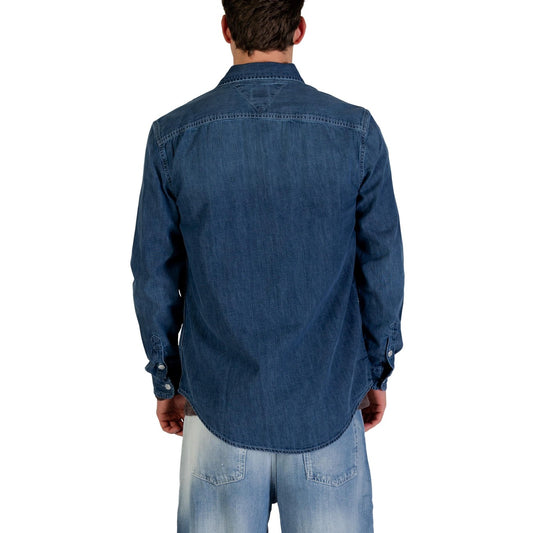 Camicia uomo Tommy Jeans; 100% cotone rigenerato, tasca logata, maniche lunghe. Stile casual e sostenibile. Vista posteriore