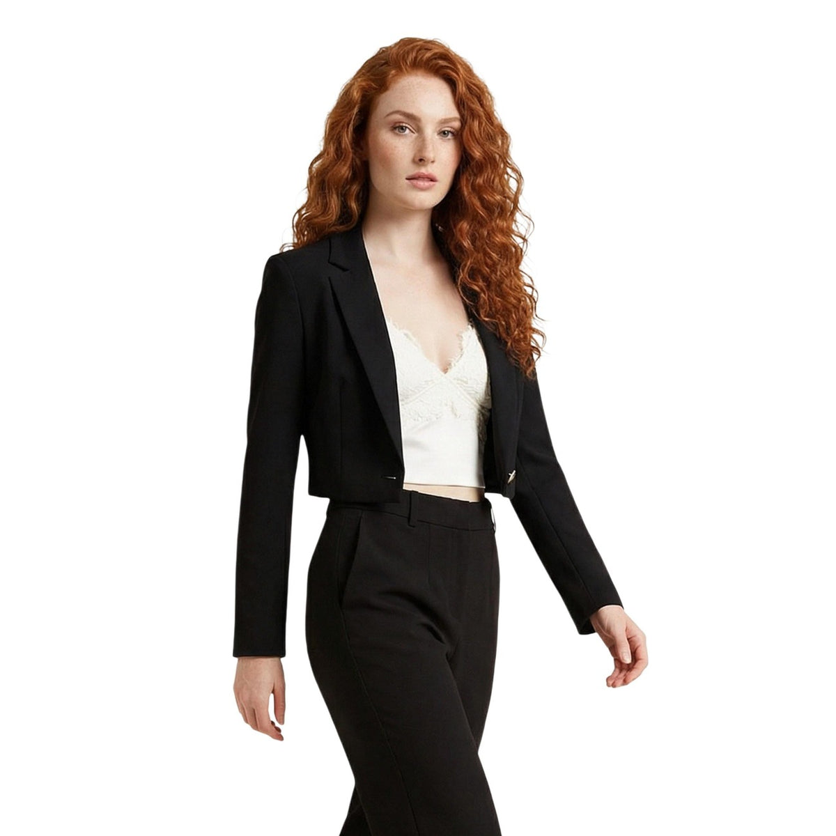Morgan De Toi VESPA.F Blazer; linea cropped, bottone dorato, 40% poliestere riciclato. Il blazer chic e sostenibile per una silhouette definita. Colore nero. Vista frontale
