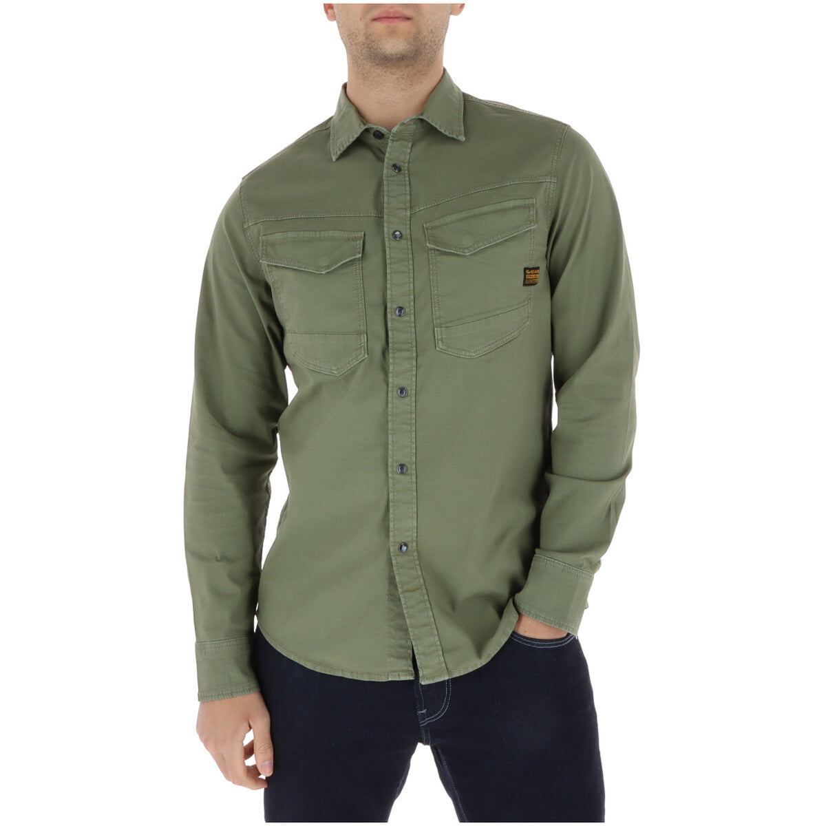 G-Star Dakota Shirt; verde Quadrifoglio Gd, 98% cotone (30% riciclato), comfort elasticizzato. La camicia slim fit resistente ed eco-friendly. Vista frontale