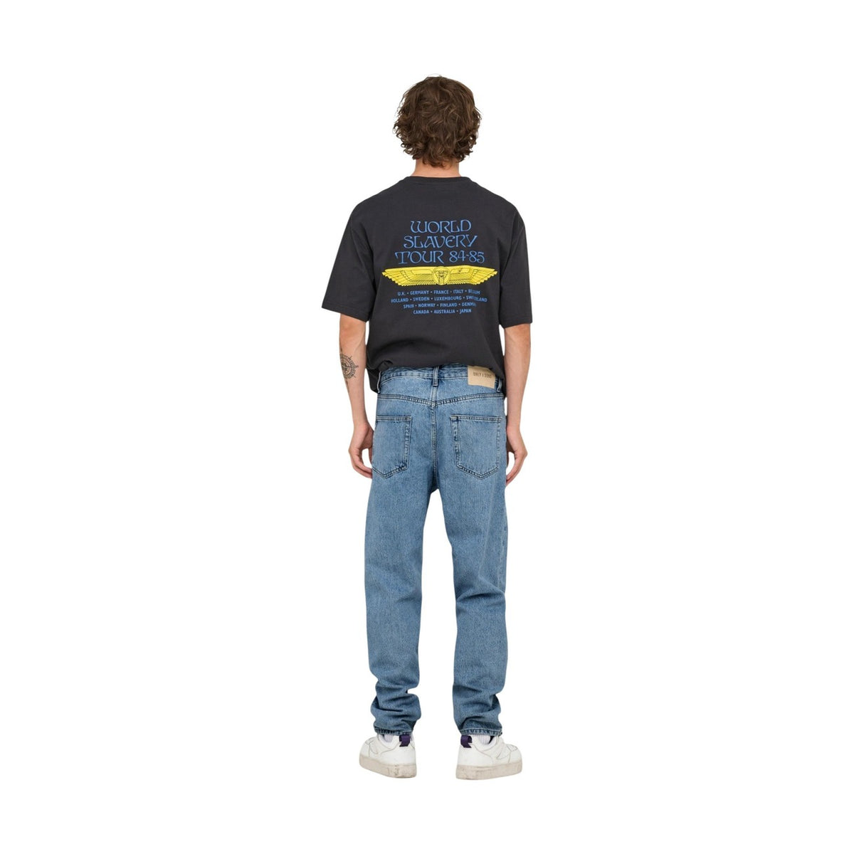 jeans Only & Sons Onstye Loose Tapered in denim blu chiaro.
Vista posteriore