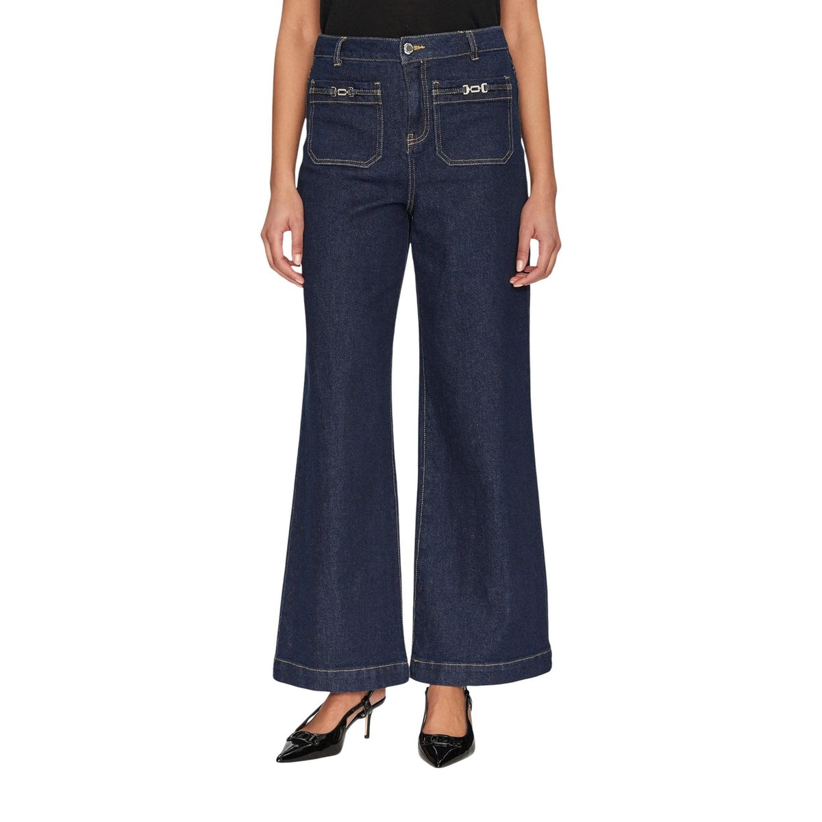Jeans bootcut Morgan De Toi Psoft, tessuto 99% cotone con dettagli metallici e tasche anteriori decorate, vestibilità svasata ed elegante. Vista frontale