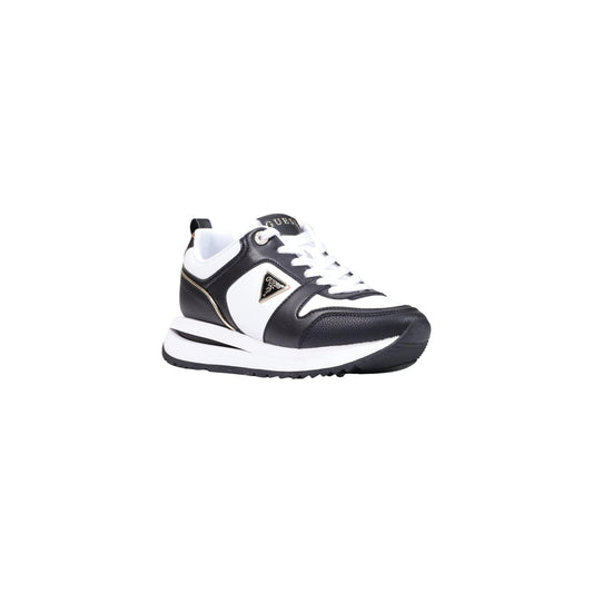 Sneakers Flatform Bianche e Nere Donna Guess Evory; Tomaia 100% poliuretano con dettagli logati e inserti a rilievo. Suola alta 3 cm con battistrada antiscivolo, stile casual e sportivo 4 stagioni. Frontale laterale