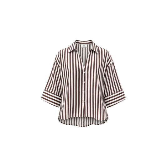 Camicia Donna in Viscosa Only; Blusa fluida a maniche lunghe sette ottavi con polsini ampi, colletto classico e scollo a V con bottoni. Taglio relaxed fit leggero, stile casual-elegante in bianco con righe marrone. Vista Frontale stesa