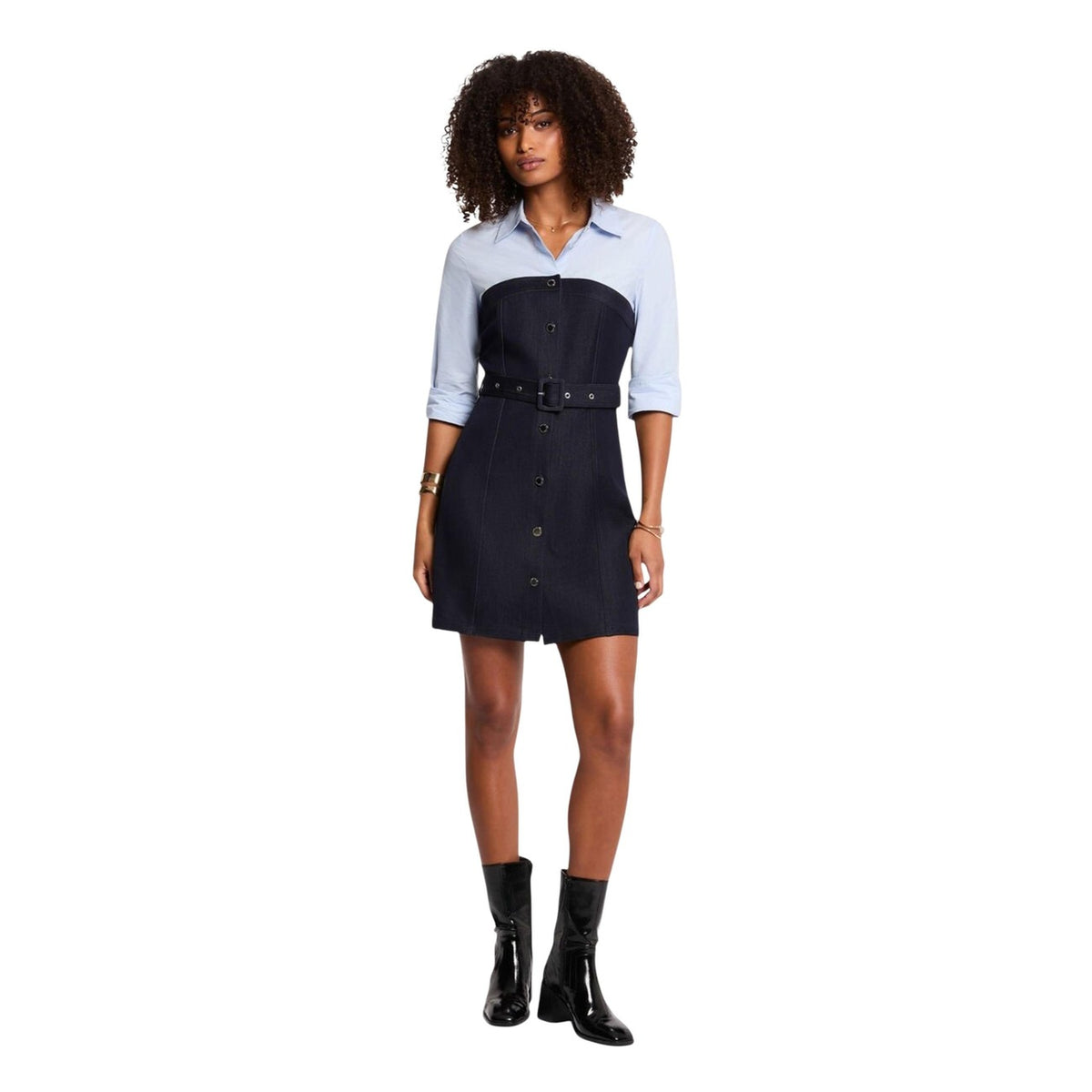 Vestito a camicia midi Morgan De Toi Roima, maniche con risvolto, chiusura a bottoni e cintura in vita; design bicolor elegante ideale per l'ufficio o eventi formali. Vista frontale