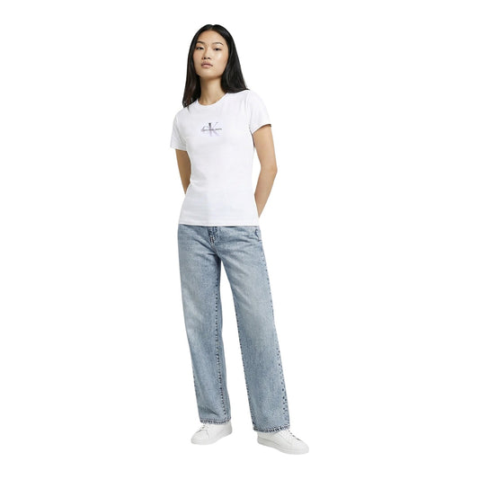 T-shirt CK Jeans Gradient Monologo; 95% Cotone, 5% Elastan. Vestibilità slim, manica corta, logo CK sfumato sul petto. Maglia donna elastica, fresca e iconica. Colore bianco: vista frontale Figura intera