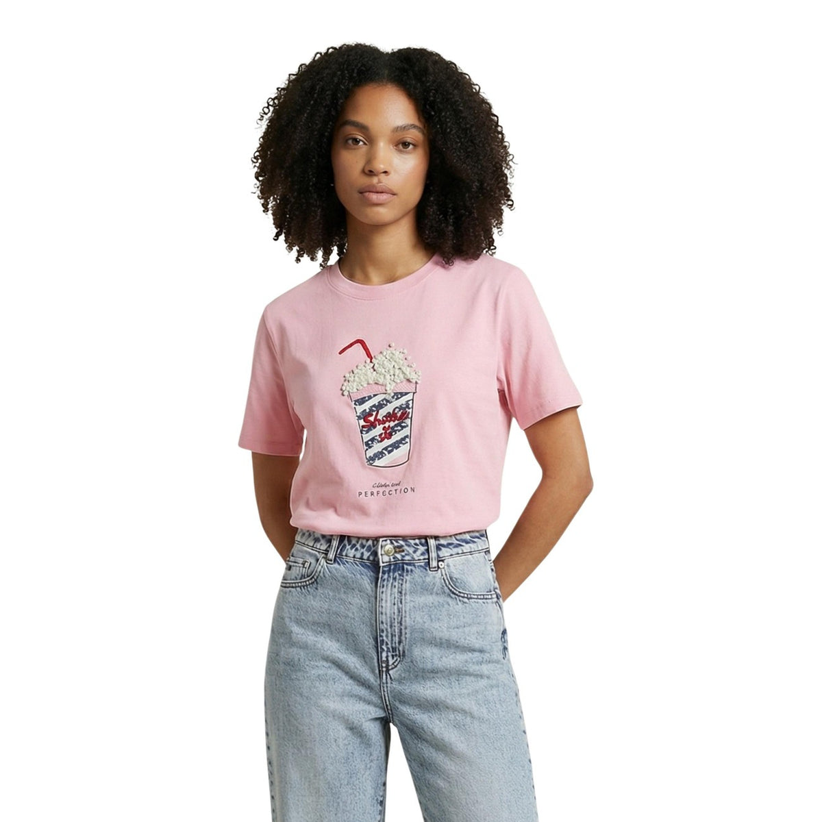 ONLY Popcorn Box Tee; rosa, 100% cotone, stampa grafica, taglio corto. La t-shirt giocosa e trendy per il tempo libero. Vista frontale