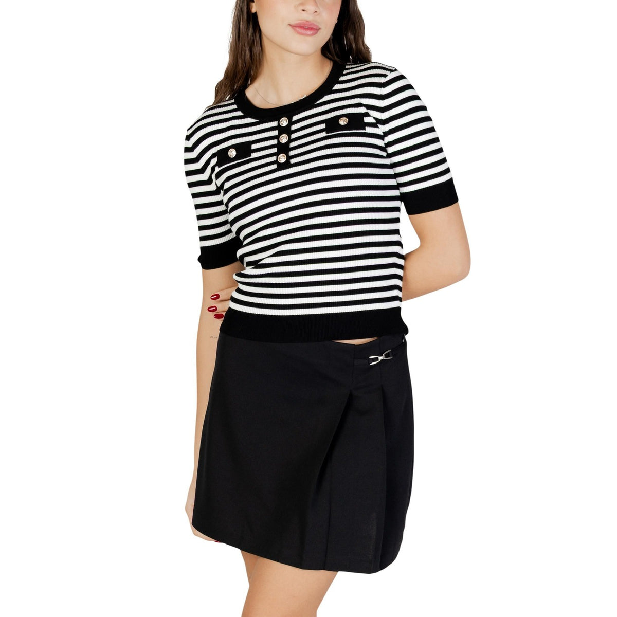 Maglia Morgan De Toi donna bianca a righe nere maniche corte scollo tondo 76% viscosa 24% poliammide - vista frontale indossata da modello figura intera