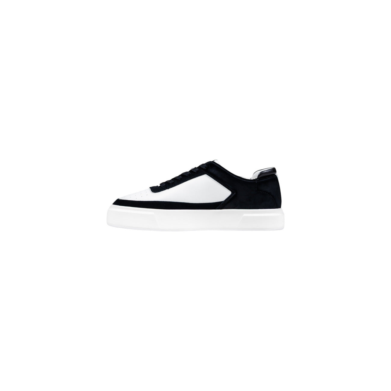 Calvin Klein Jeans Men's Black Sneakers YM0YM01354 - 100% Leather Shoes