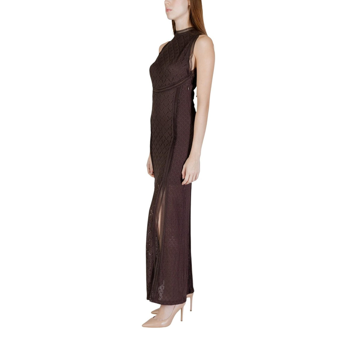 Dettaglio abito Guess NEW LIZA DRESS donna marrone con chiusura a cerniera e vestibilità aderente