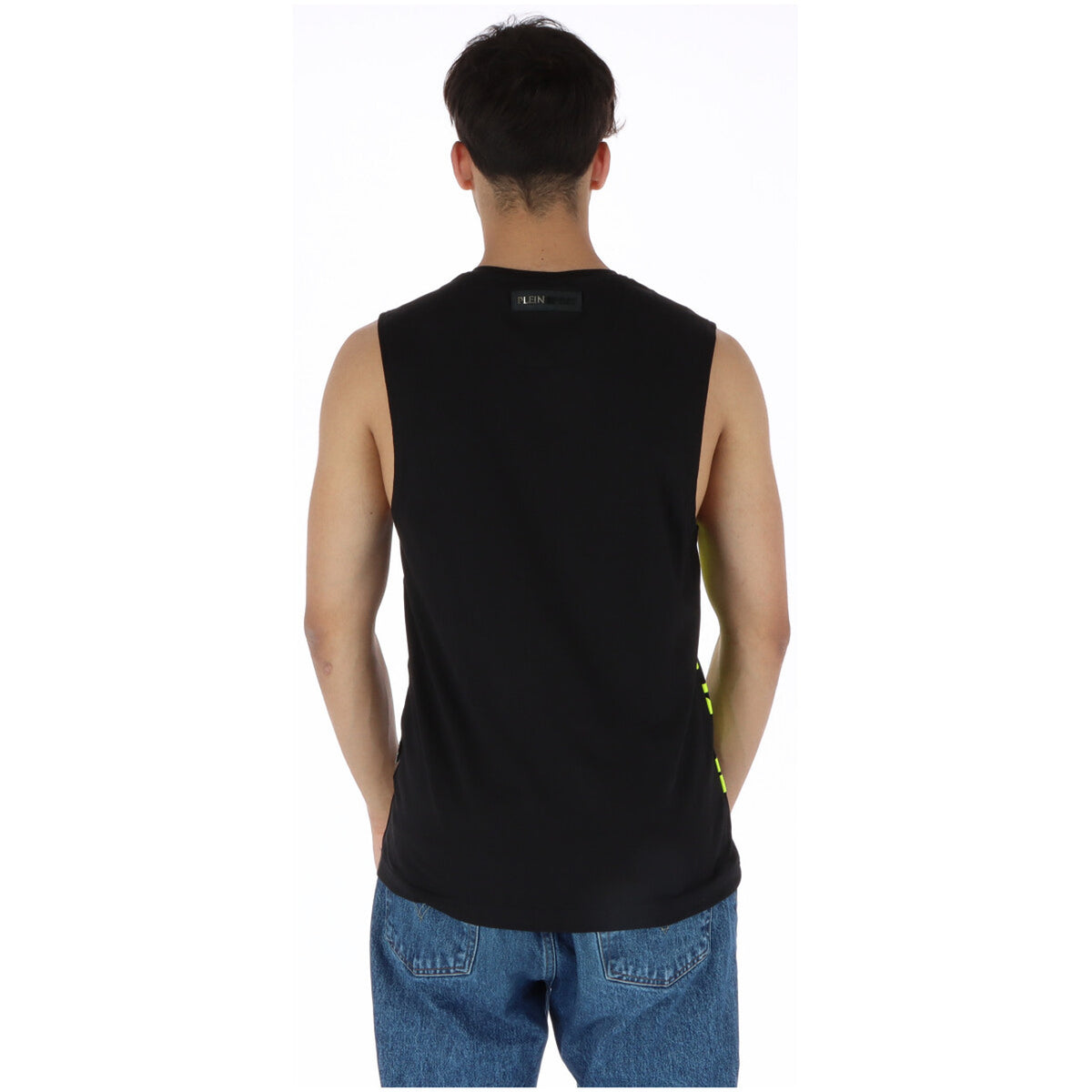 Plein Sport Canotta uomo 1906; 100% cotone, colore nero con stampa grafica, scollo a giro e taglio smanicato confortevole per la stagione estiva. Vista posteriore