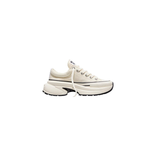 Sneakers Converse Run Star Crush OX bianche donna A19266C. Scarpe sportive da donna bianche in tela tessuto con suola platform alta 5 cm, tacco chunky sagomato e occhielli metallici, scarpe da ginnastica basse 4 stagioni.