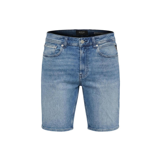 Replay Bermuda M1072D; denim stretch, taglio dritto, lunghezza sopra il ginocchio, 5 tasche. Lo short versatile per la tua estate. Vista frontale stesa