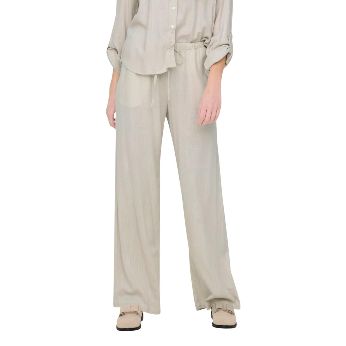 Pantaloni Donna Grigi Jacqueline de Yong Caya; Modello a gamba dritta ampia in misto viscosa e lino. Vita elasticizzata con coulisse regolabile, stile casual e leggero per la primavera e l'estate. Frontale