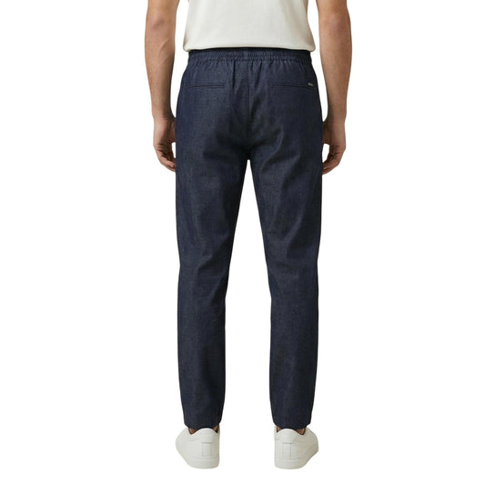 Gianni Lupo Pantaloni Regular blu scuro GN21823; 100% Lyocell traspirante, vita con coulisse e dettagli minimal. Freschezza e comfort superiore per la primavera-estate. Vista posteriore