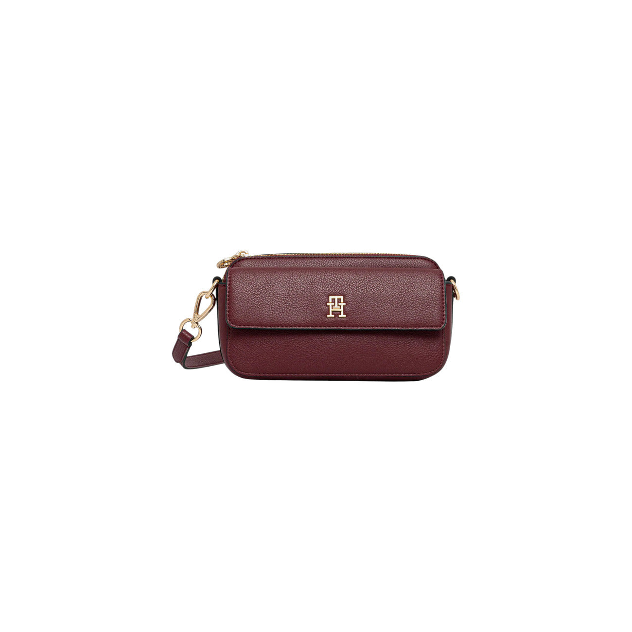 Borsa Camera Bag Donna Tommy Hilfiger. Finitura martellata, chiusura con zip, tracolla rimovibile e tasca frontale con patta. Monogramma TH dorato, misure compatte (22x12 cm) e capienza 1 litro. Colore bordeaux