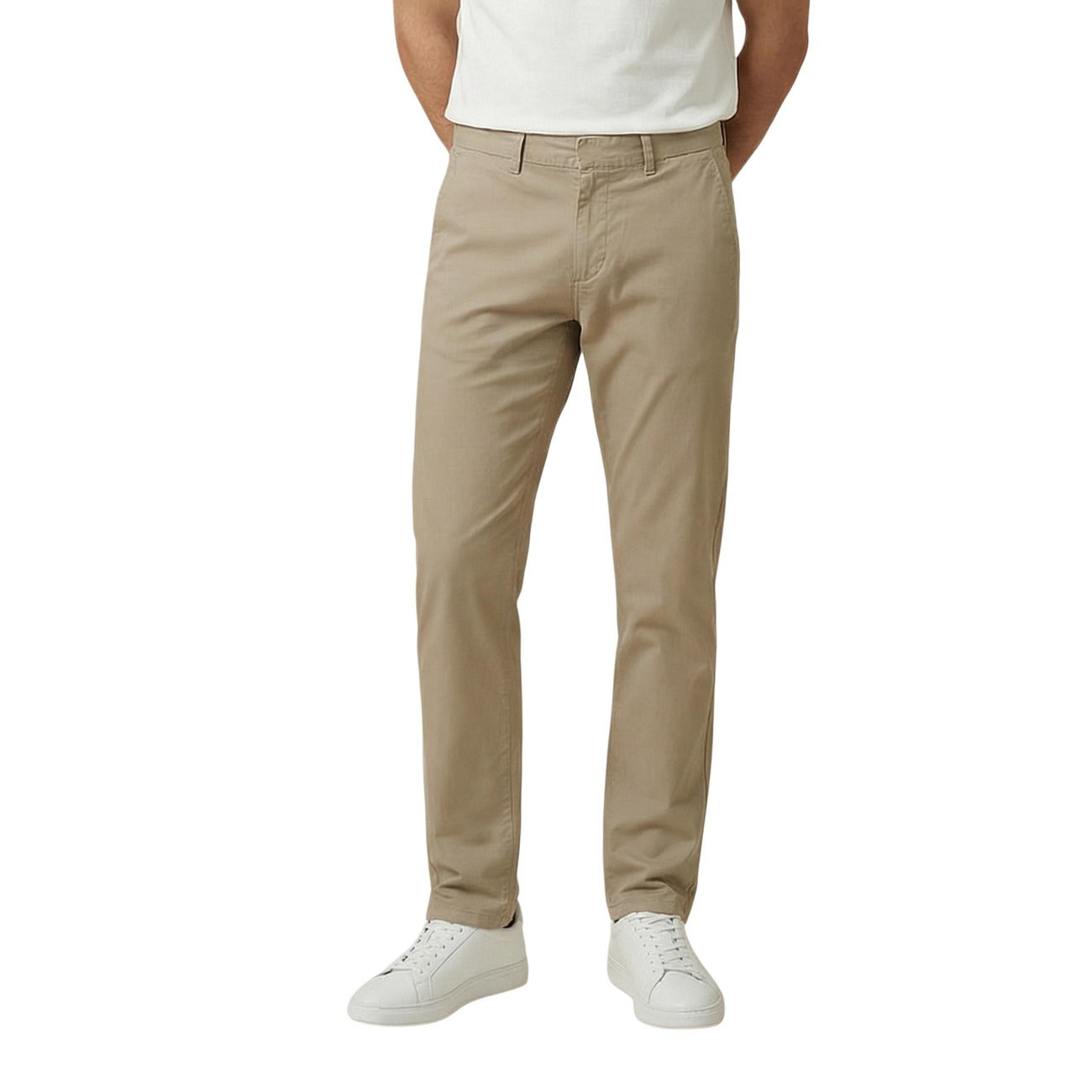 Pantaloni chinos uomo GANT; taglio slim, 98% cotone piqué, 2% elastam. Tasche oblique, vestibilità moderna e confortevole. Colore beige