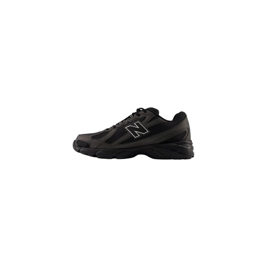 Sneakers New Balance uomo nere modello U740BS2 con tacco da 4 cm e suola robusta ammortizzante. Scarpe da ginnastica tinta unita nere stile running vintage e streetwear, collezione 4 stagioni.