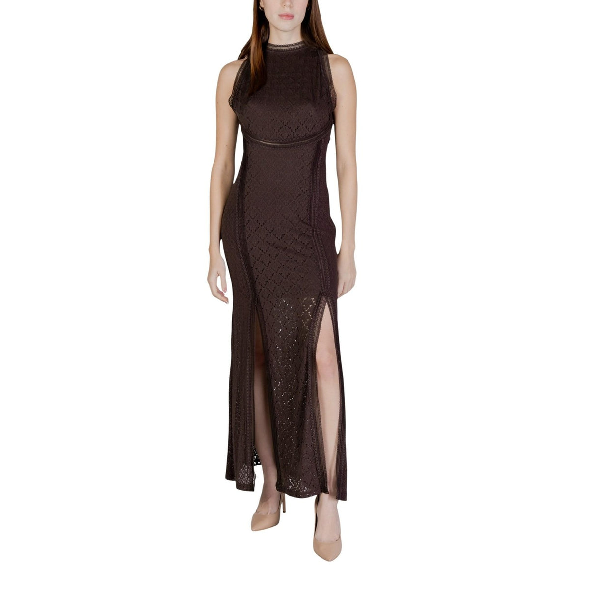 Abito lungo donna Guess modello NEW LIZA DRESS marrone in poliammide 95% smanicato con scollo alto