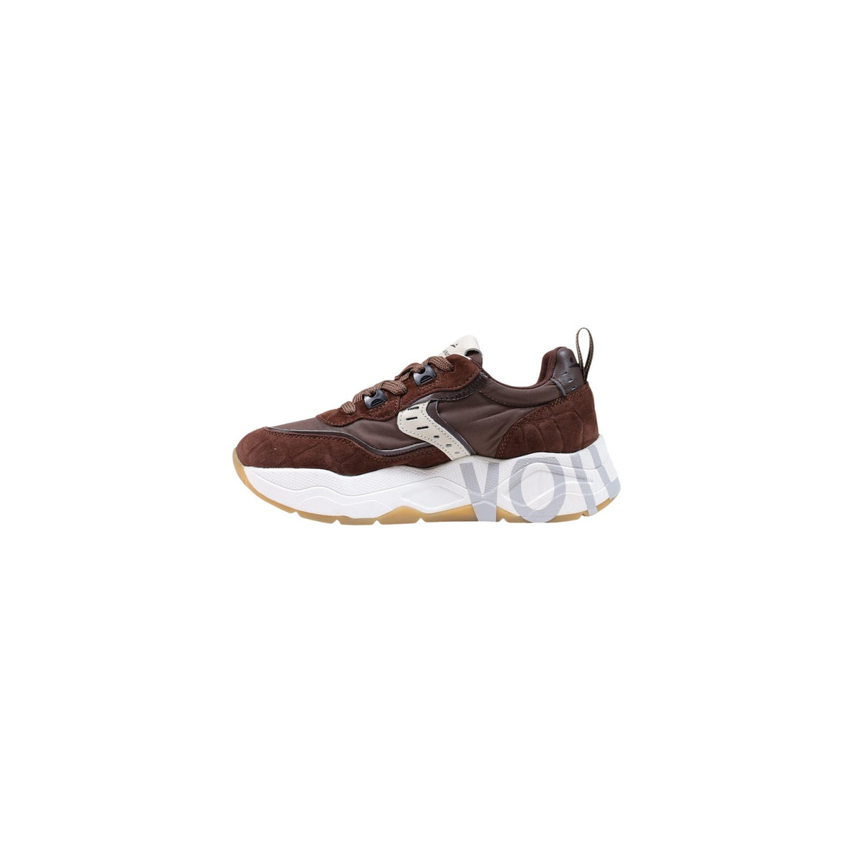 Sneakers Voile Blanche donna marroni modello CLUB105 2017475. Scarpe sportive da donna in suede e nylon marrone con suola alta 4 cm a zeppa e scritte grafiche stile urban luxury, casual raffinato e athleisure.