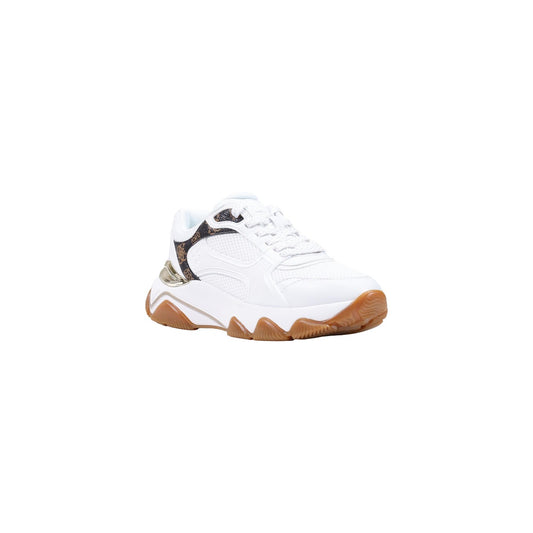Sneakers Runner Donna Bianche Guess Mazzy; Tomaia stampata con logo 4G e scritta logo frontale. Fodera interna in tessuto e suola flessibile in miscela di gomma con altezza tacco 1 cm, stile casual essentials 4 stagioni. Vista frontale laterale