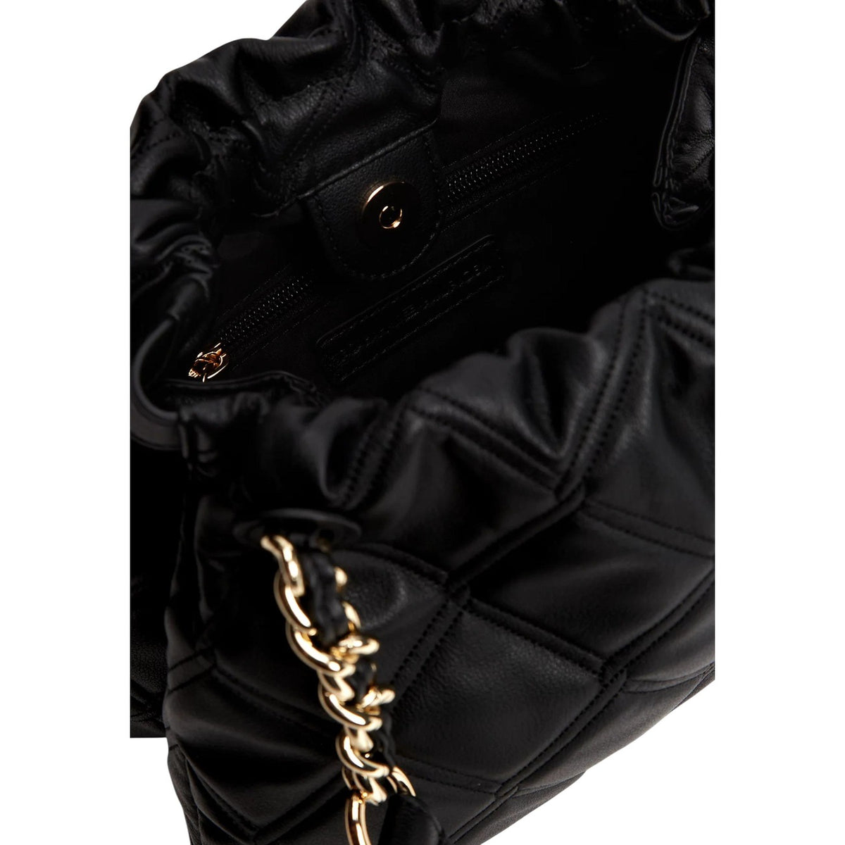 Borsa Tommy Hilfiger donna nera trapuntata AW0AW18716. Borsa tote media a spalla e a mano in ecopelle trapuntata nera con logo metallico TH e catene dorate sui manici, borsa casual chic ed elegante per tutte le stagioni.