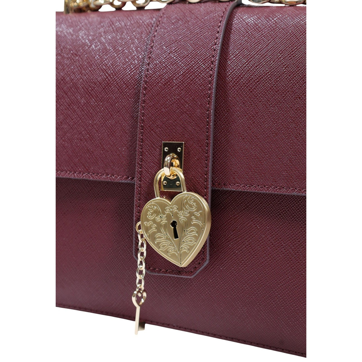 Borsa tracolla donna Alviero Martini Prima Classe L LG33 T407. Borsa da donna con dettagli mappa Geo sui lati, tracolla con catena oro, charm cuore e dimensioni 26x17x8 cm.
