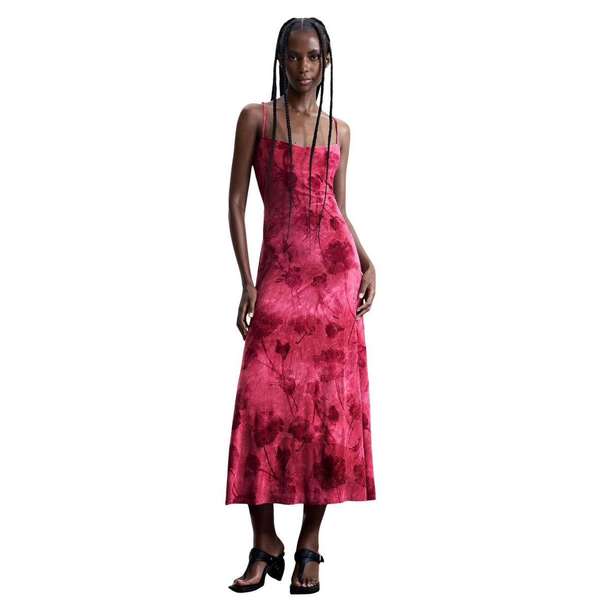 Abito lungo con spalline, aderente in vita, in maglia con tessuto floccato e stampa orientale. Colore fucsia