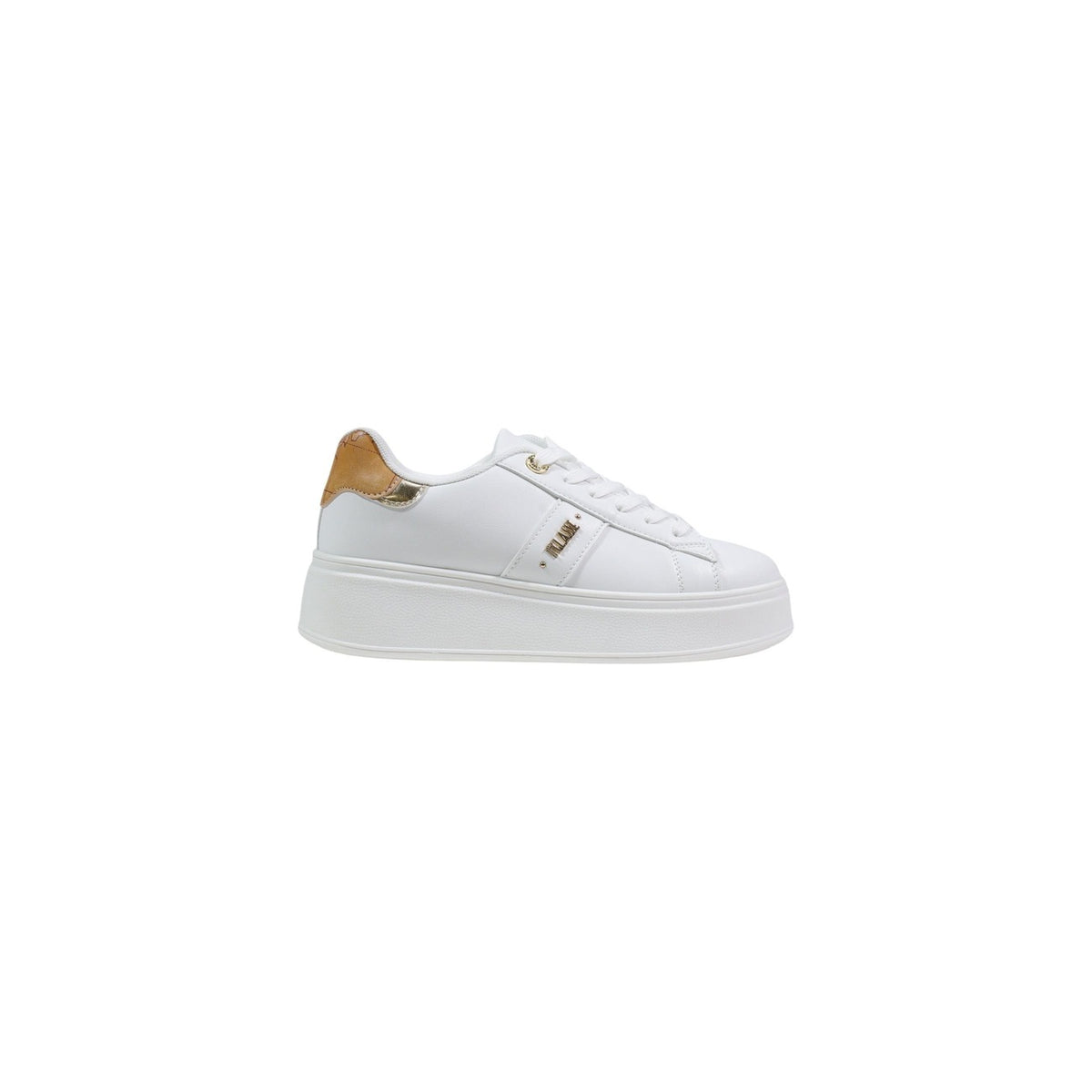 Sneakers Plateau Alviero Martini; dettagli borchie, tomaia in PU, suola gomma naturale. Il perfetto equilibrio tra eleganza iconica e spirito urban. Colore bianco