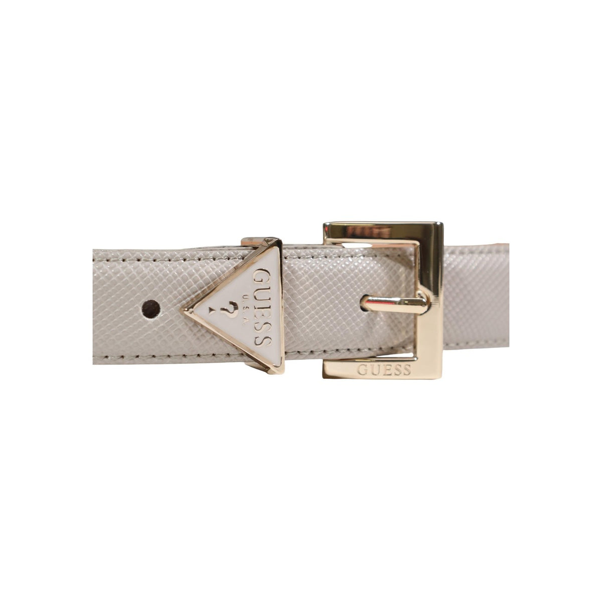Guess Noelle Belt Sour/Cream; fibbia con logo, materiale sintetico di alta qualità, effetto saffiano. La cintura logata versatile ed elegante. Dettaglio fibbia e logo