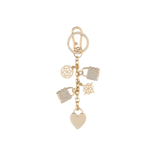 Portachiavi Dorato Donna Guess; 100% metallo lucido. Charm pendenti a cuore e lucchetto con micro-cristalli e incisione logo. Doppio aggancio con anello e moschettone, stile casual-luxury 4 stagioni. Vista posteriore