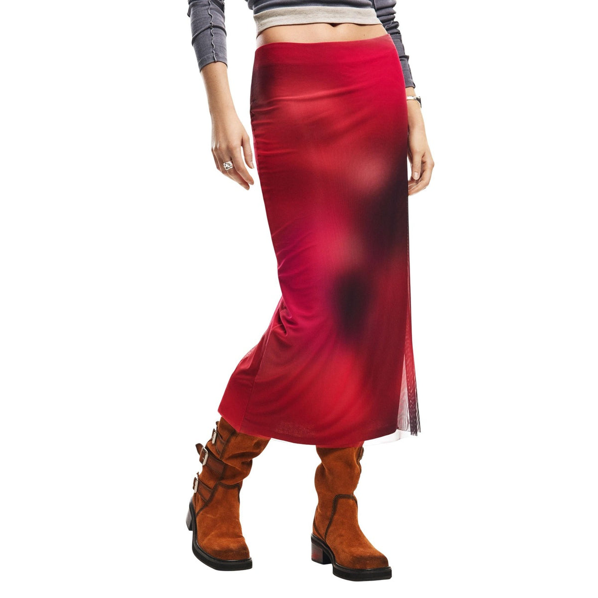 gonna midi realizzata in tessuto di tulle con fodera, fascia elastica in vita e stampa in stile tie-dye.