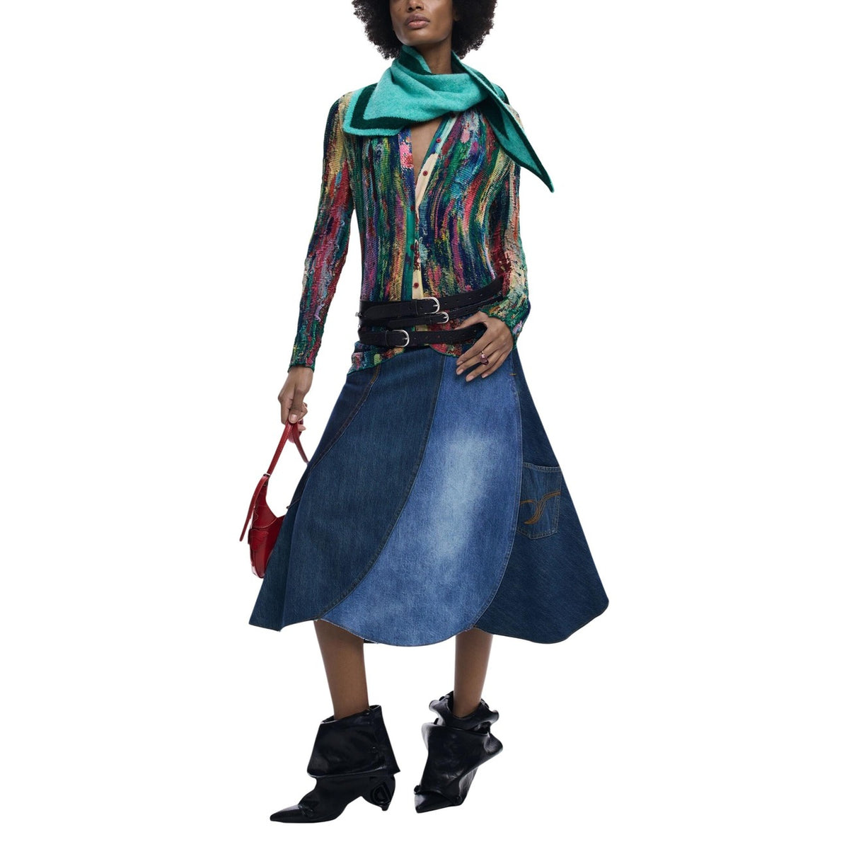 Gonna Desigual donna blu denim jeans lunga con cintura - vista frontale indossata da modello figura intera