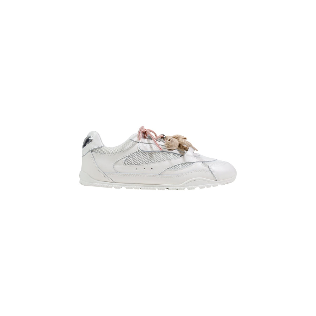 Sneakers Pinko Yulia 01 Bianche; 69% Pelle. Suola platform 3 cm, dettagli traforati, applicazione gioiello sui lacci. Calzata avvolgente e traspirante. Stile minimal-luxury Primavera/Estate. Vista laterale