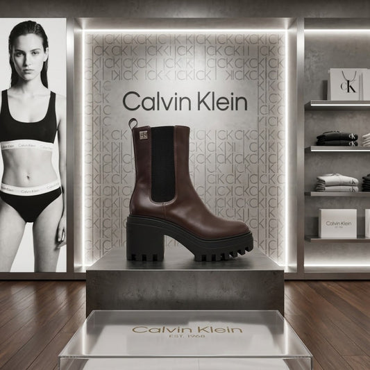 Calvin Klein Stivali CHUNKY HEELED CHELSEA Donna: Il Chelsea Boot con Tacco Chunky su Riflesso Fashion