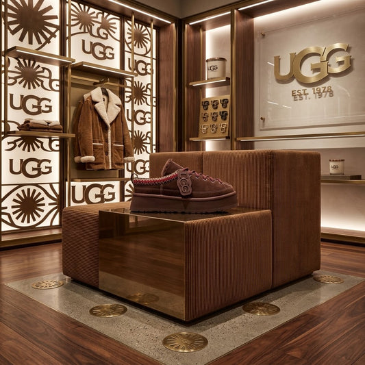 UGG Ciabatte Stringate Heritage Donna HERITAGE LACE-UP SLIPPER su Riflesso Fashion