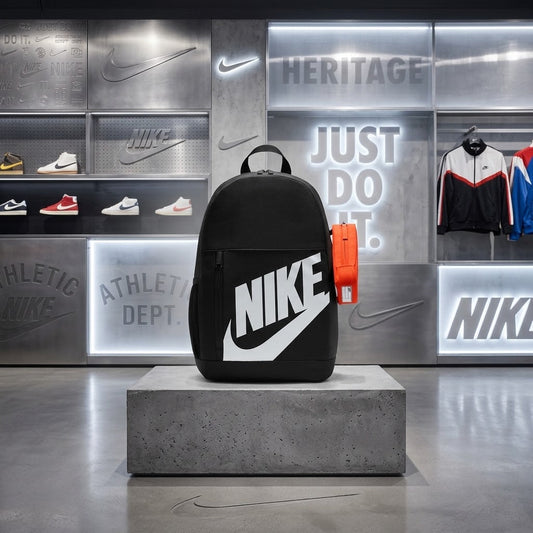 Zaini Nike uomo: modelli neri, blu e rossi da confrontare