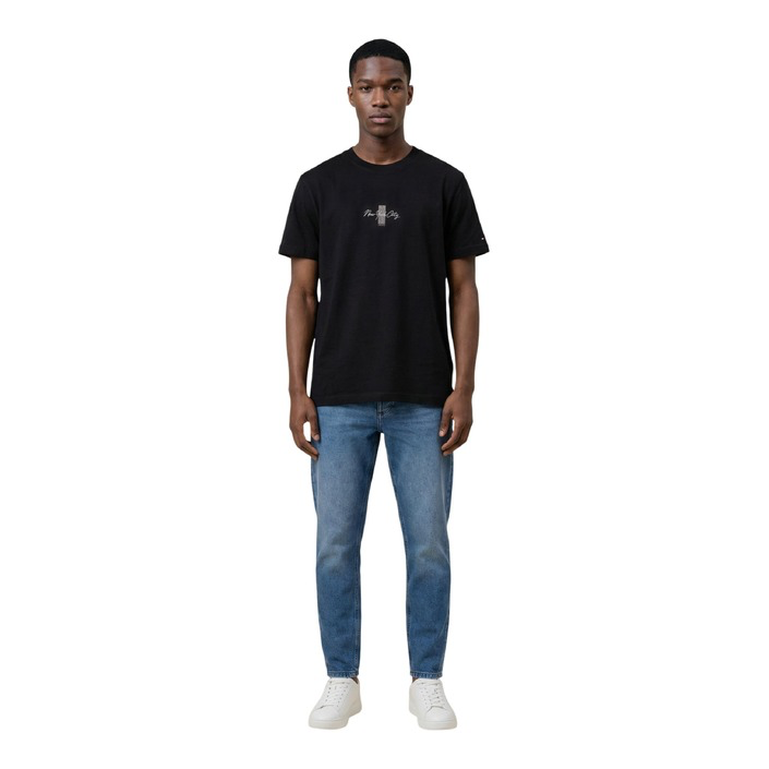 Tommy Hilfiger Jeans T-Shirt nera con stampa SIGN BLOCK TEE maniche corte Uomo vista frontale figura intera 