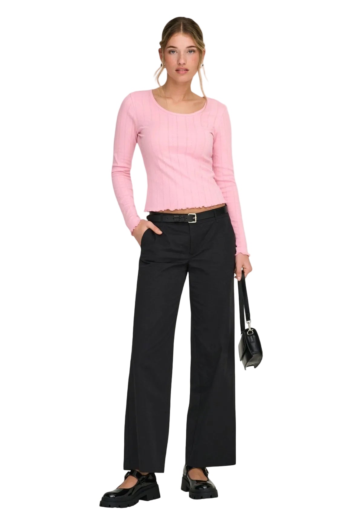 Pantaloni neri bootcut Only Onltanny, tessuto chino elasticizzato con cintura a fibbia; taglio ampio e svasato sul fondo, perfetti per valorizzare la silhouette in ogni occasione. Vista frontale Figura intera 