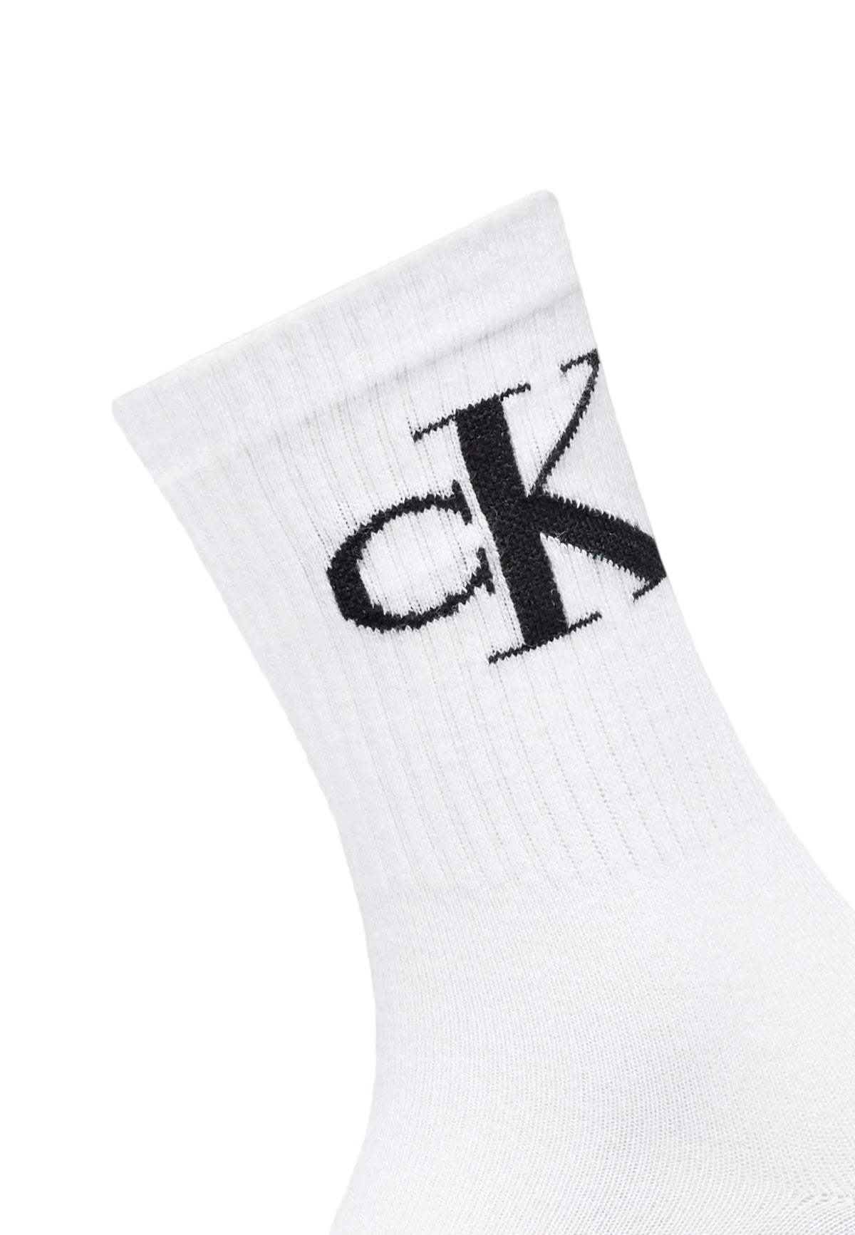 Pack 2 paia calze Bianco donna Calvin Klein Jeans, 68% cotone con finitura elasticizzata e logo monogramma; vestibilità morbida e resistente per l'uso quotidiano. Vista frontale dettaglio logo  