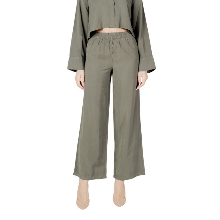 Only Pantaloni Donna Verde Senza Chiusura 93% Viscosa 7% Poliestere Primavera/Estate 15337956