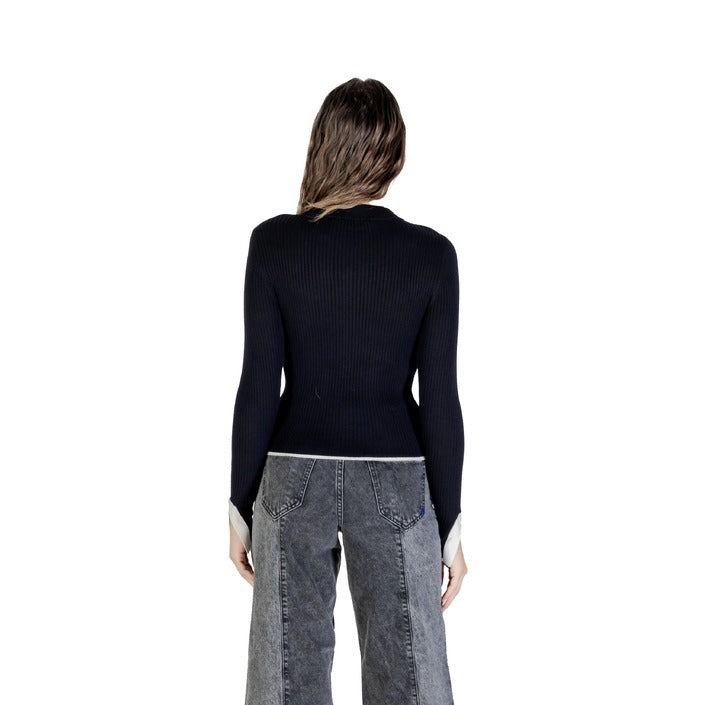 Karl Lagerfeld Jeans Maglia Donna Nera in 50% Viscosa 28% Poliestere 22% Poliammide con Stampa a Manica Lunga Scollo Tondo A3W18006