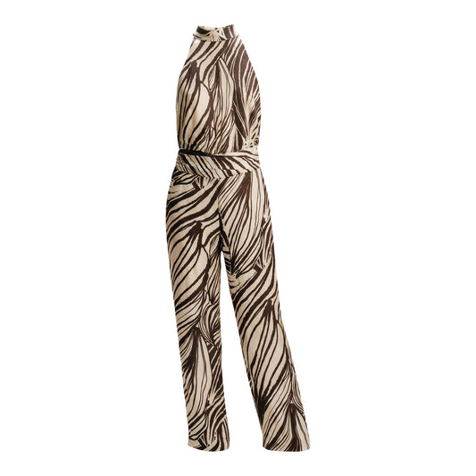 Guess Charline Jumpsuit; 88% Poliestere, 12% Elastam. Grafica dinamica, scollo alto, gamba larga. Tuta elegante donna elasticizzata e traspirante per la stagione PE26. Vista frontale stesa 
