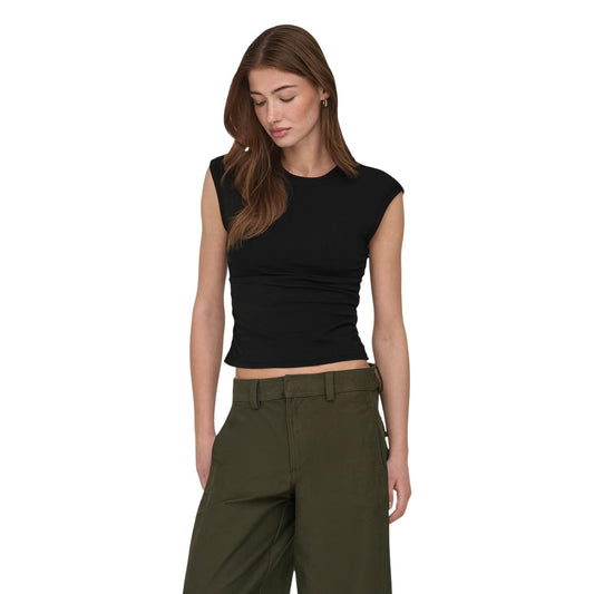 T-shirt Smanicata Nera Donna Only Onlmira Jersey; Tessuto 95% cotone e 5% elastam con spalline strutturate e girocollo. Dettaglio arricciato laterale, stile casual-elegante leggero. Vista frontale 