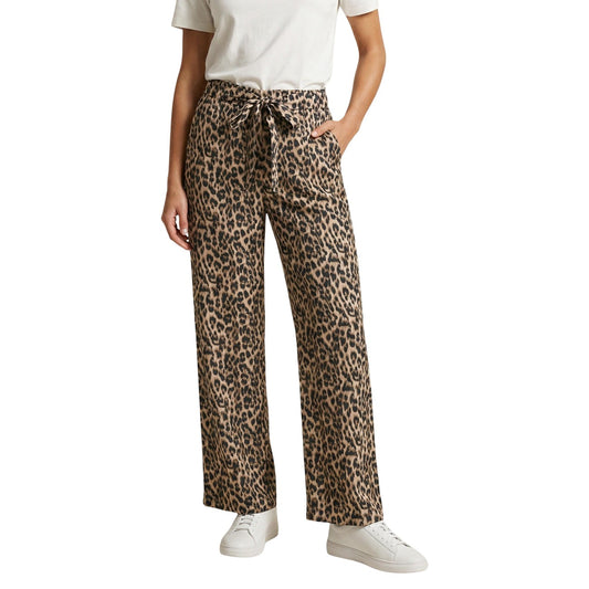 Pantaloni Palazzo Cropped Only; Fantasia Foglie. 100% Viscosa. Vita alta con cintura annodata, gamba larga, tasche laterali. Leggeri, fluidi e di tendenza per la primavera-estate. Vista frontale