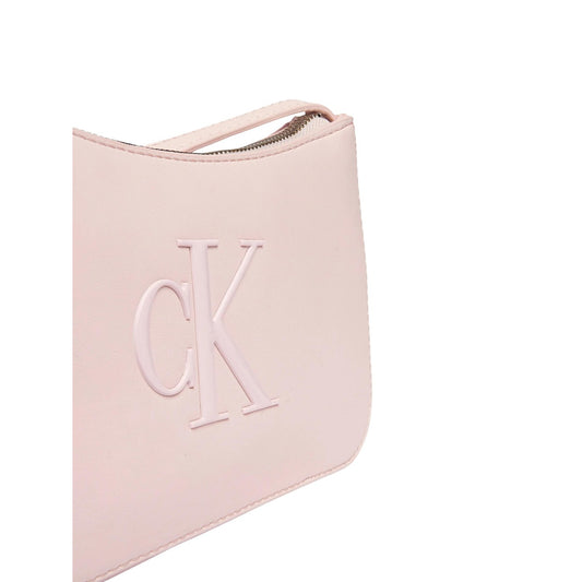 Borsa Mini Tracolla Calvin Klein; 100% Poliuretano Rosa. Logo in rilievo, chiusura con cerniera, design extra-slim. 21x12,5x2 cm. Accessorio casual raffinato per tutte le stagioni. Dettaglio logo 